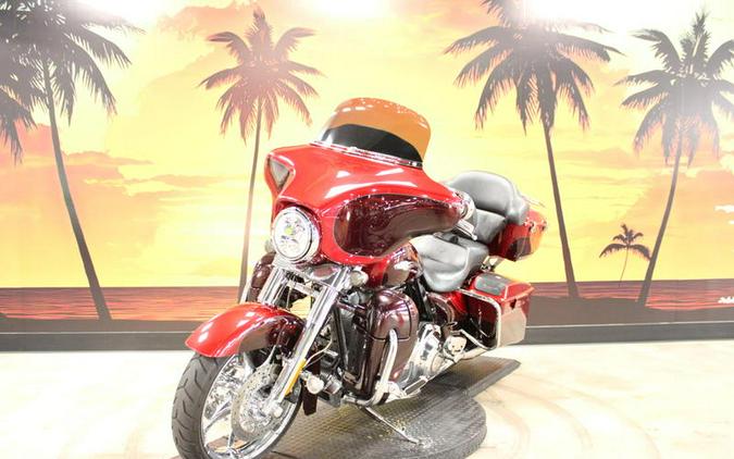2012 Harley-Davidson® FLHXSE3 - CVO™ Street Glide®