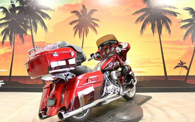 2012 Harley-Davidson® FLHXSE3 - CVO™ Street Glide®