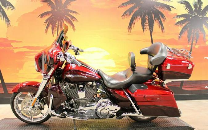 2012 Harley-Davidson® FLHXSE3 - CVO™ Street Glide®