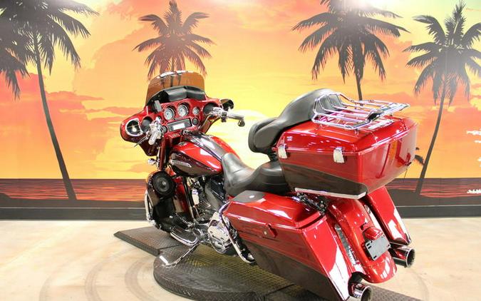 2012 Harley-Davidson® FLHXSE3 - CVO™ Street Glide®