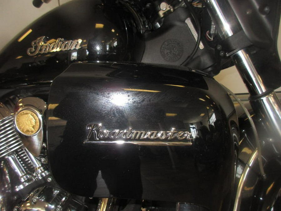 2016 Indian Motorcycle® Roadmaster® Thunder Black