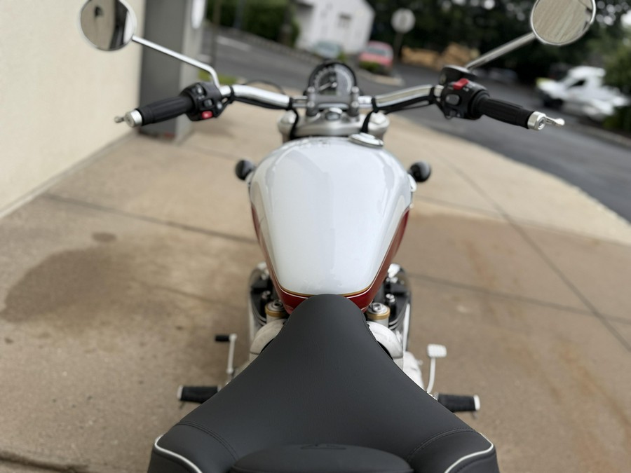 2025 Triumph BONNEVILLE SPEEDMASTER