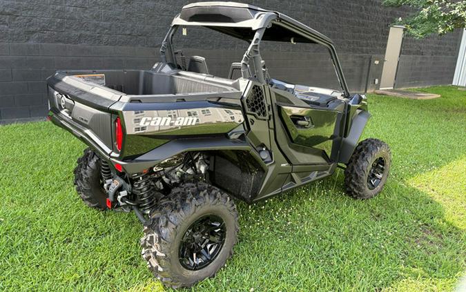 2025 Can-Am Commander XT 700