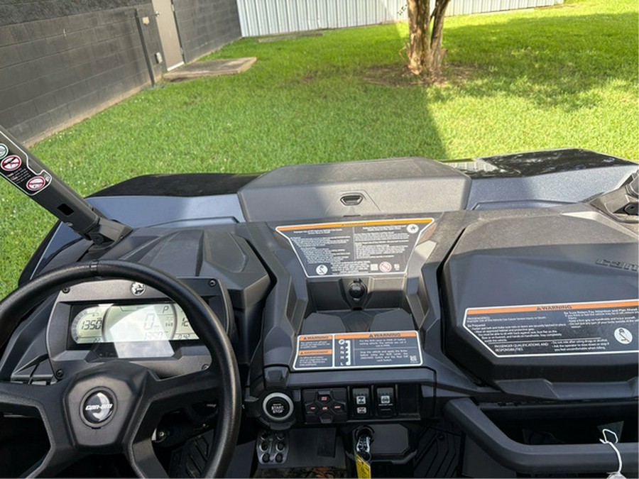 2025 Can-Am Commander XT 700