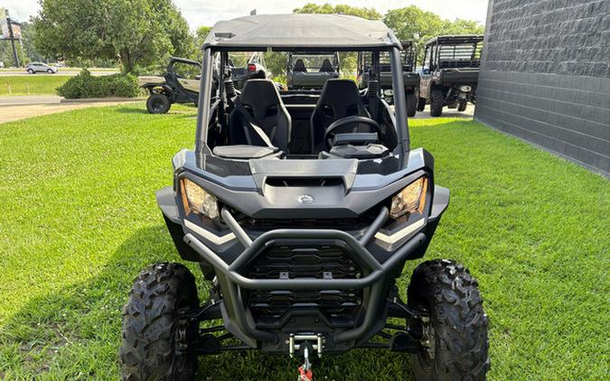 2025 Can-Am Commander XT 700