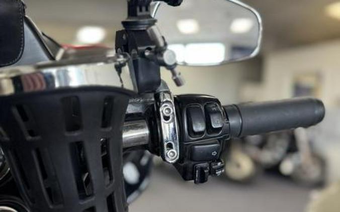 2010 Harley-Davidson® Electra Glide® Ultra Classic - UO8214