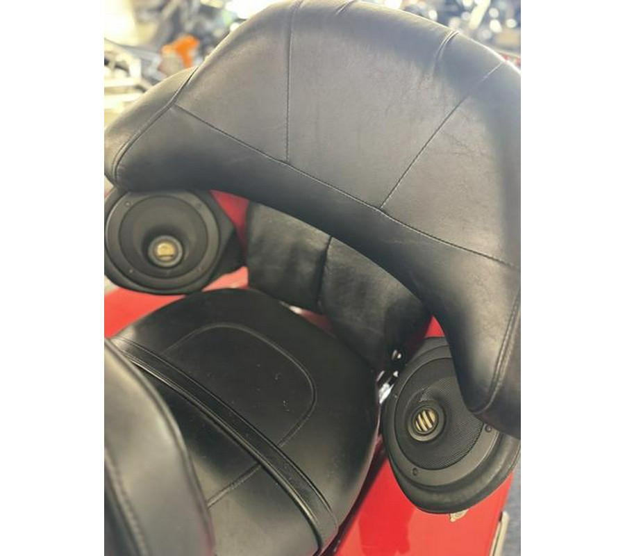 2010 Harley-Davidson® FLHTK - Electra Glide® Ultra Limited