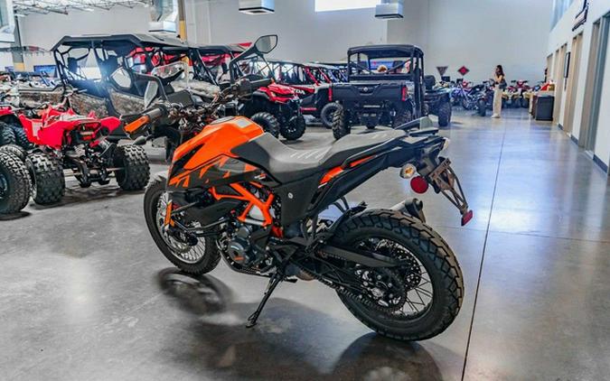 2023 KTM Adventure 390