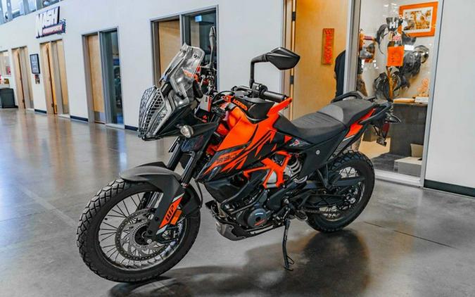 2023 KTM Adventure 390