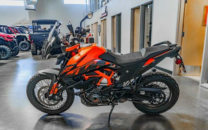 2023 KTM Adventure 390