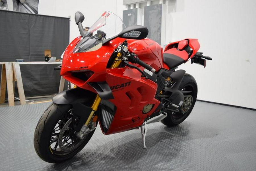 2024 Ducati Panigale V4 S Red