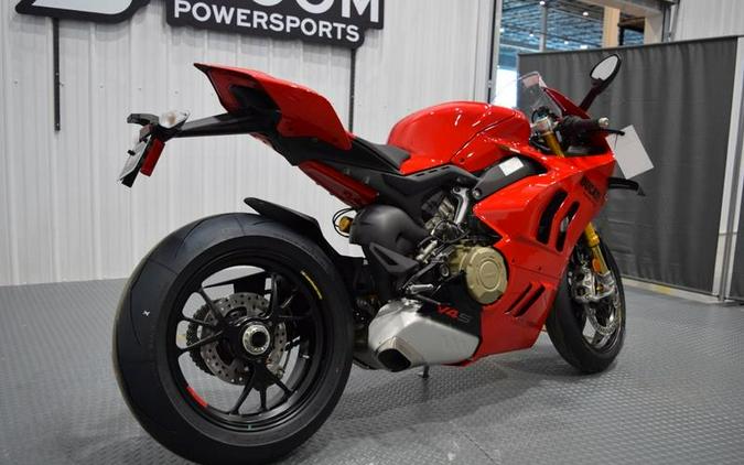 2024 Ducati Panigale V4 S Red