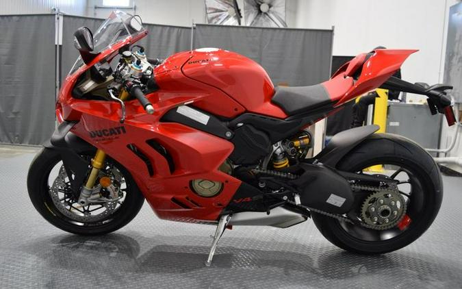 2024 Ducati Panigale V4 S Red