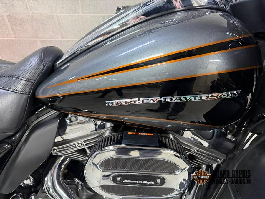 2016 Harley-Davidson® FLTRUSE - CVO™ Road Glide Ultra®
