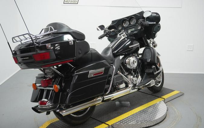 2011 Harley-Davidson® Electra Glide® Ultra Limited Vivid Black