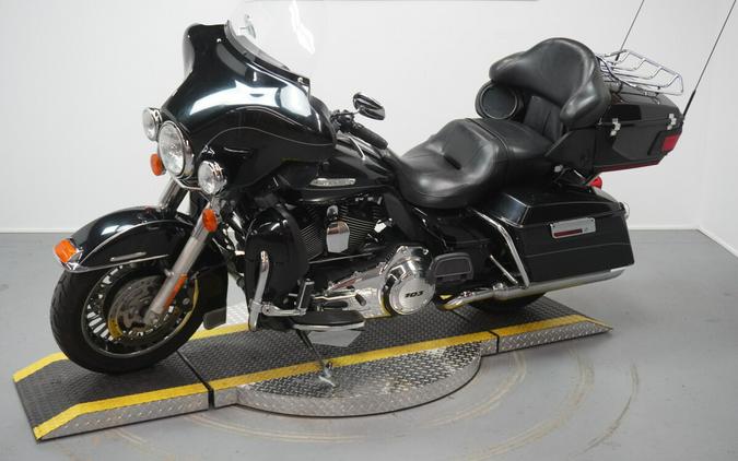 2011 Harley-Davidson® Electra Glide® Ultra Limited Vivid Black