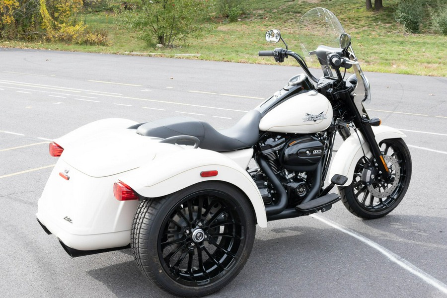 2023 Harley-Davidson Freewheeler FLRT
