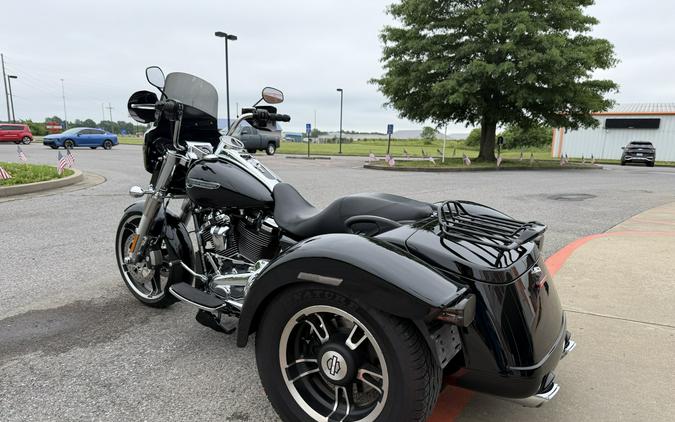 2021 Harley-Davidson® Freewheeler® Vivid Black
