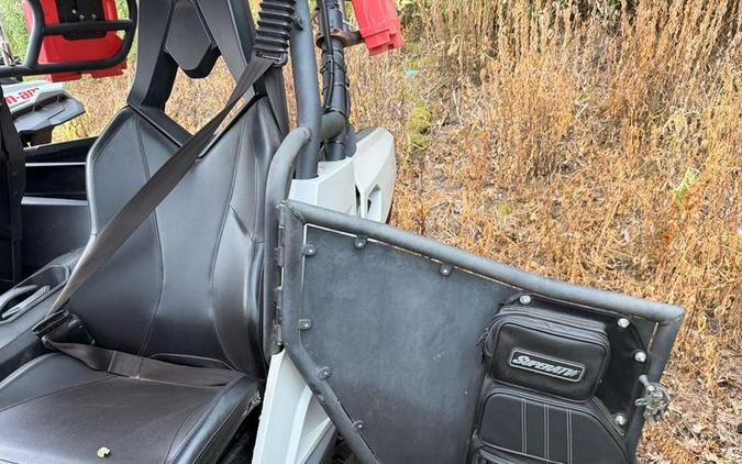 2016 Can-Am® Commander DPS 800R