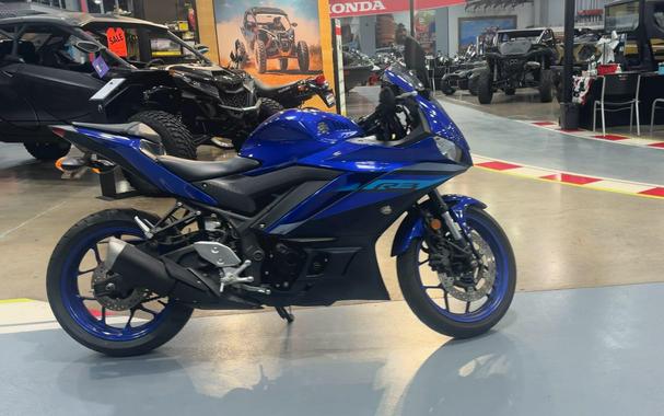 2024 Yamaha YZF-R3 ABS