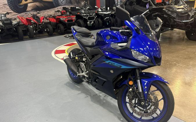 2024 Yamaha YZF-R3 ABS