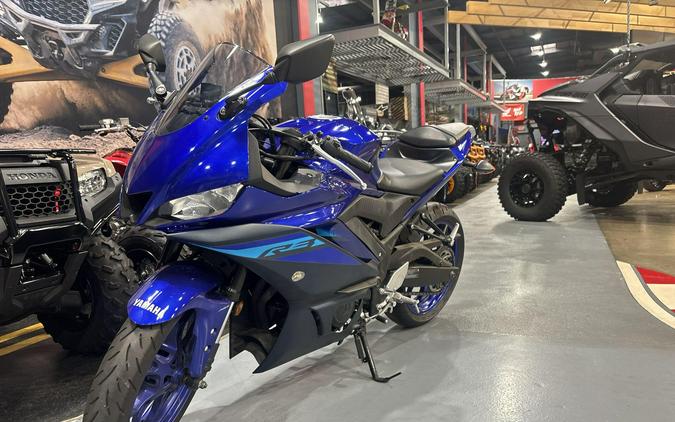 2024 Yamaha YZF-R3 ABS