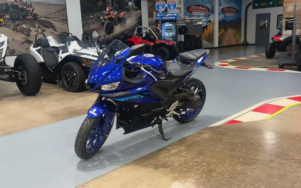 2024 Yamaha YZF-R3 ABS