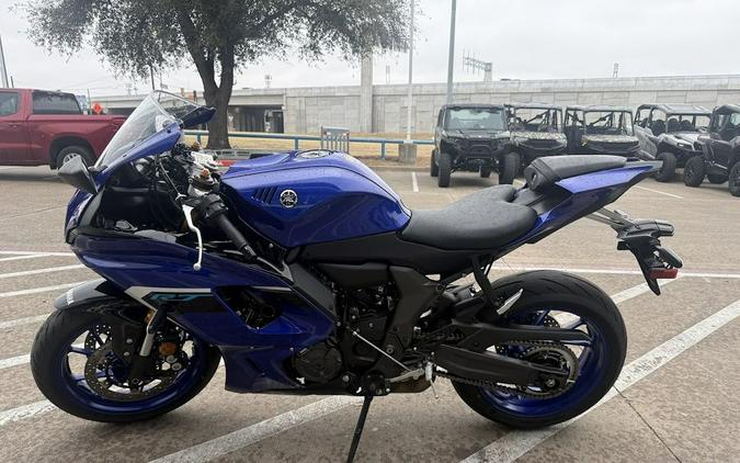 2025 Yamaha YZF-R7