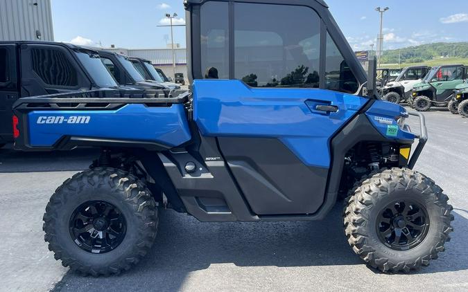 2023 Can-Am® Defender Limited HD10