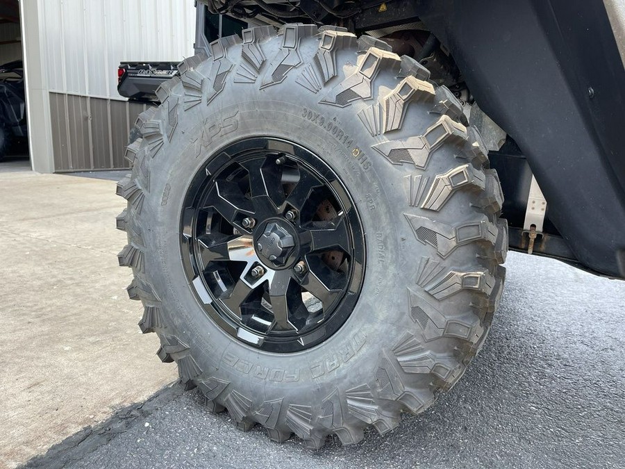 2023 Can-Am® Defender Limited HD10