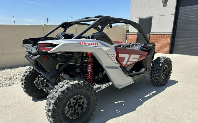 2024 Can-Am Maverick X3 DS Turbo RR Fiery Red & Hyper Silver