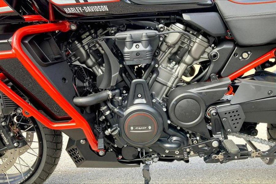 2024 Harley-Davidson® RA1250SE - CVO™ Pan America®