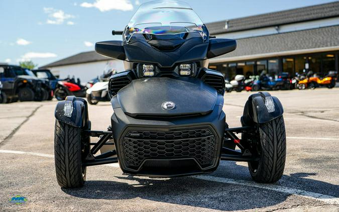 2024 Can-Am® Spyder F3 Limited Dark Wheels