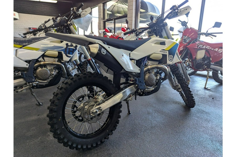 2025 Husqvarna Motorcycles FX350