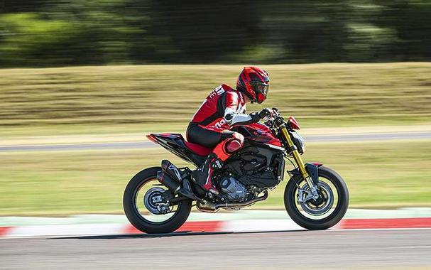2025 Ducati Monster SP