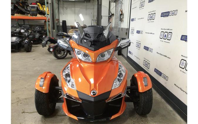 2019 Can-Am Spyder RT Limited (SE6) - Chrome