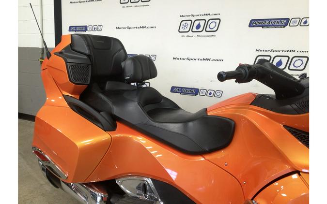 2019 Can-Am Spyder RT Limited (SE6) - Chrome