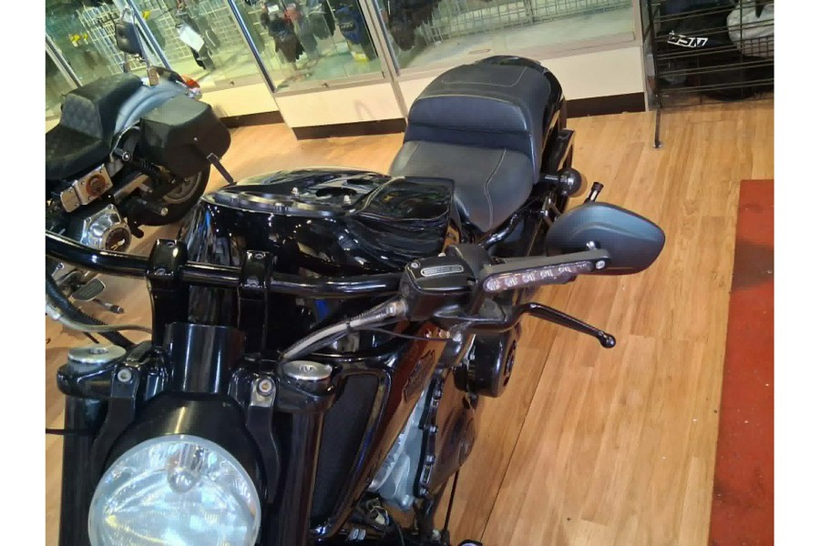 2013 VRSCF V-Rod Muscle® - Harley-Davidson®