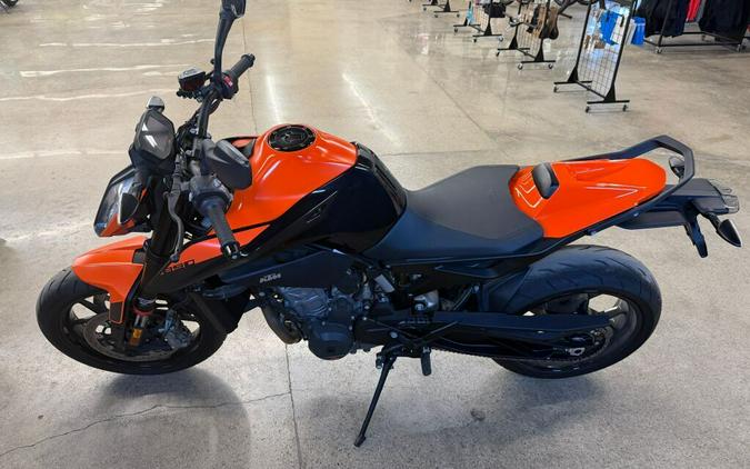 2021 KTM Duke 890