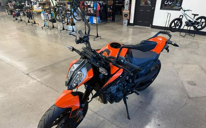 2021 KTM Duke 890