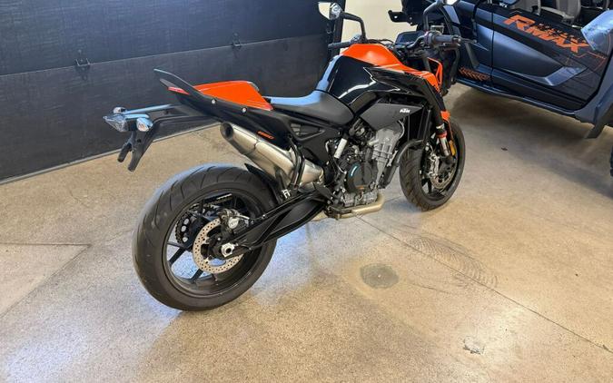 2021 KTM Duke 890
