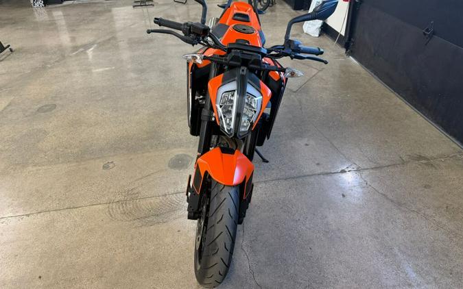 2021 KTM Duke 890