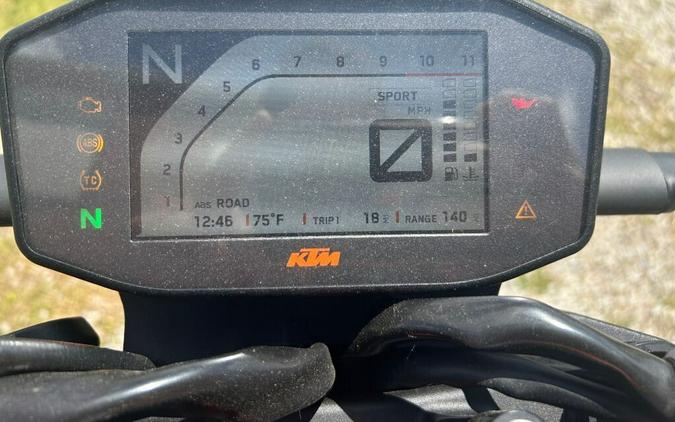 2021 KTM Duke 890 R