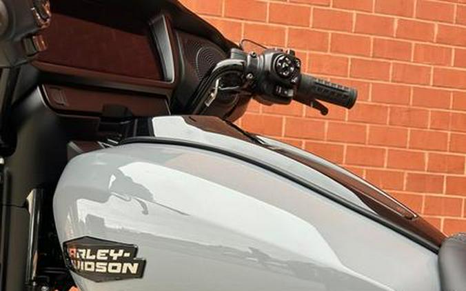 2026 Harley-Davidson® FLHX - Street Glide®