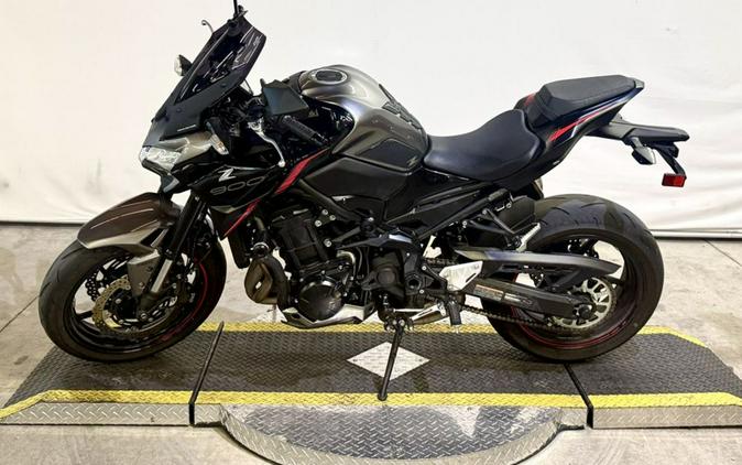 2023 Kawasaki Z900 ABS Metallic Black/Graphite Gray/Flat Black