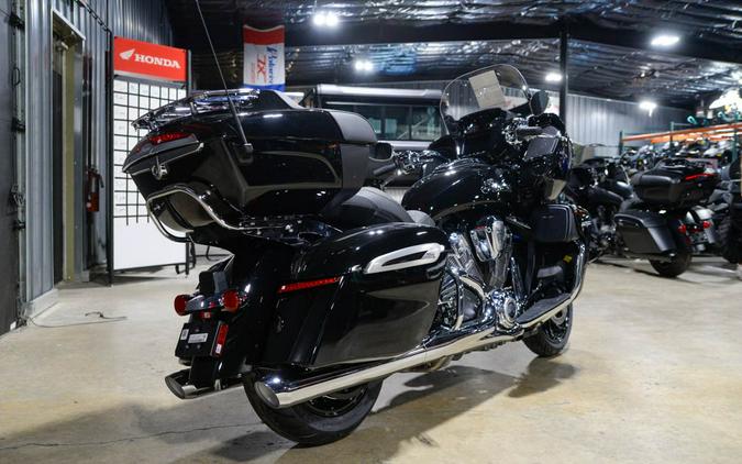2026 Indian Motorcycle Pursuit® Limited® with 112 and Powerband Audio Package