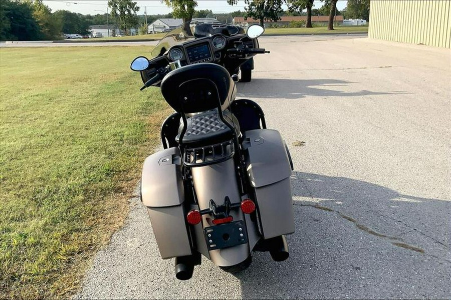 2019 Indian Motorcycle® Chieftain Dark Horse® Thunder Black Smoke