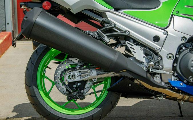 2024 Kawasaki Ninja® ZX™-14R 40th Anniversary Edition ABS