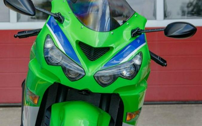 2024 Kawasaki Ninja® ZX™-14R 40th Anniversary Edition ABS