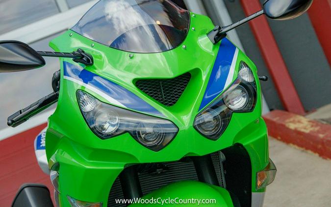 2024 Kawasaki Ninja® ZX™-14R 40th Anniversary Edition ABS